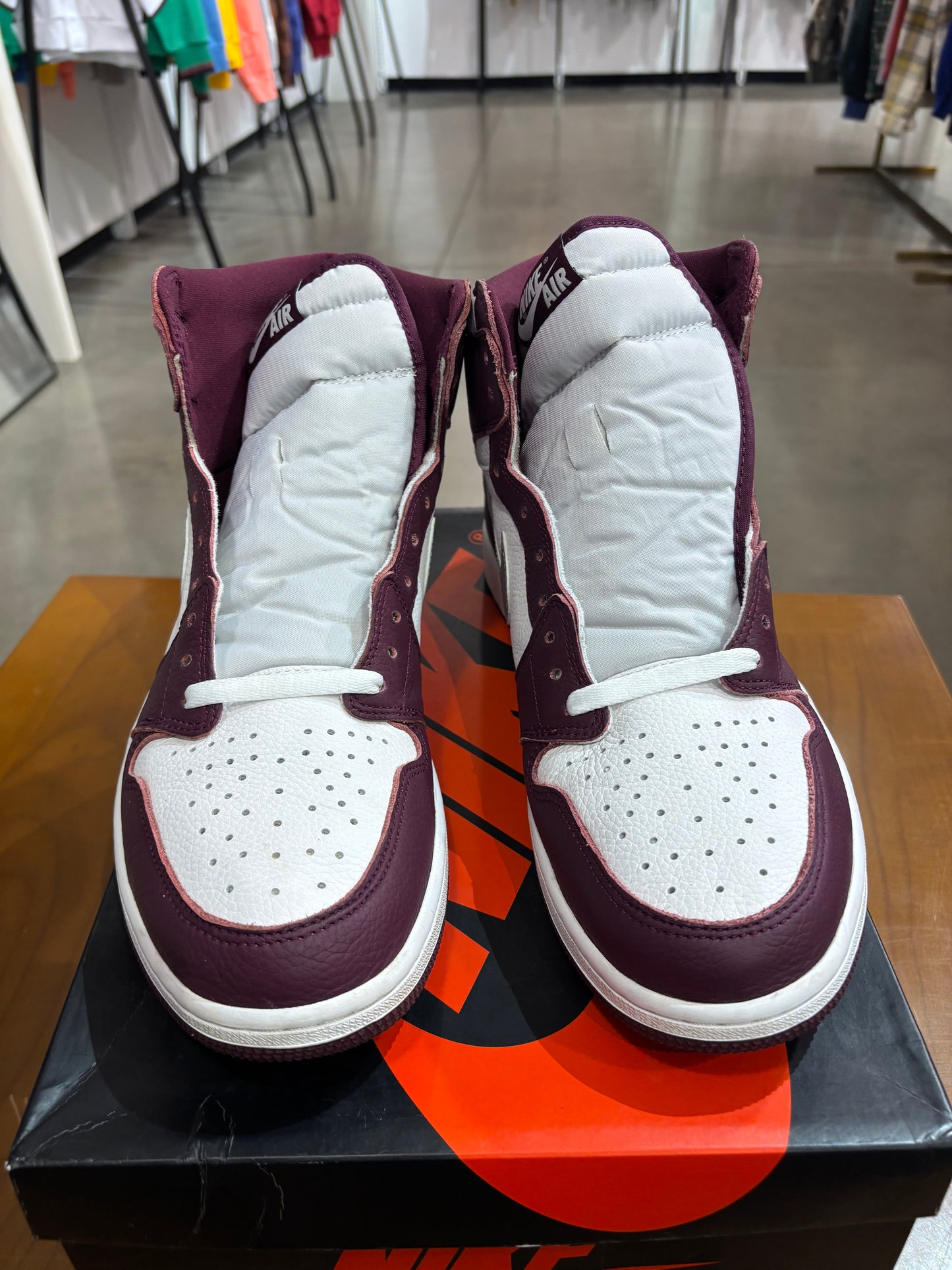Preowned Air Jordan 1 Bordeaux