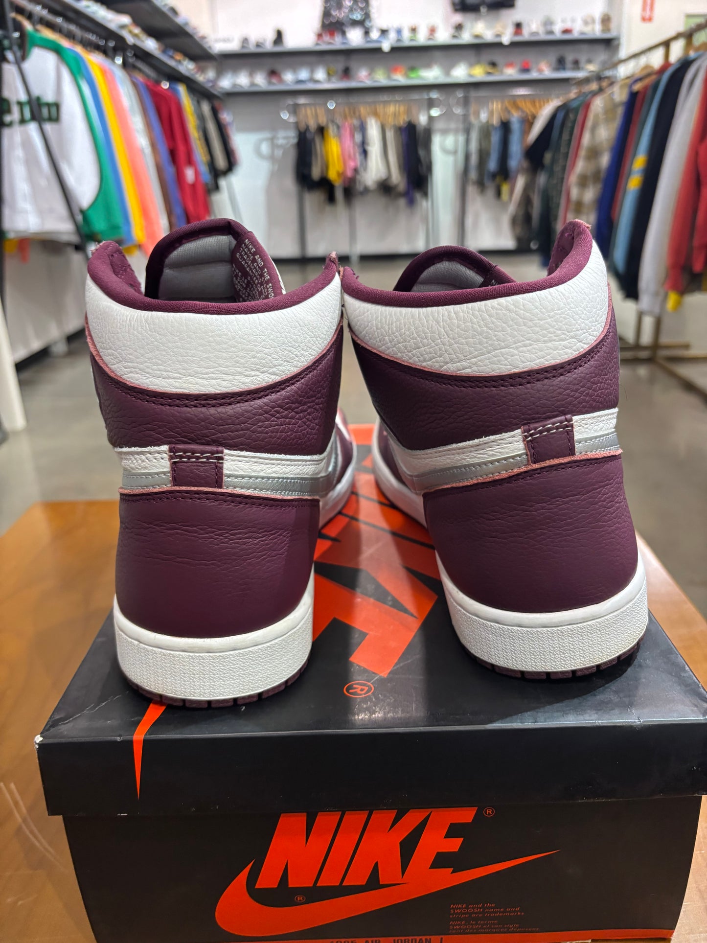 Preowned Air Jordan 1 Bordeaux
