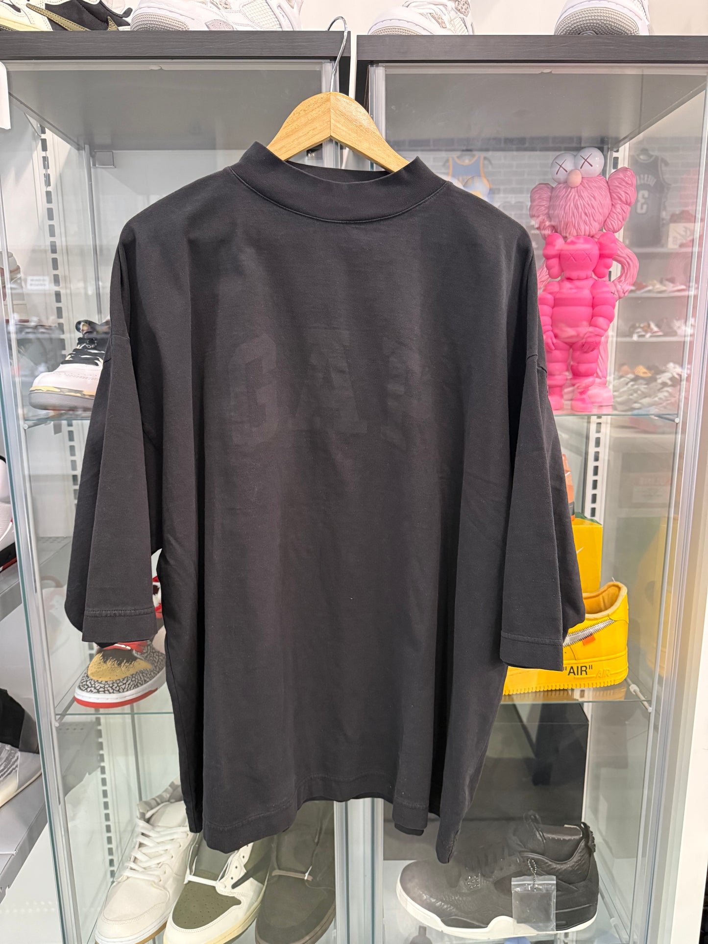 Yeezy Gap Vultures Tee Black