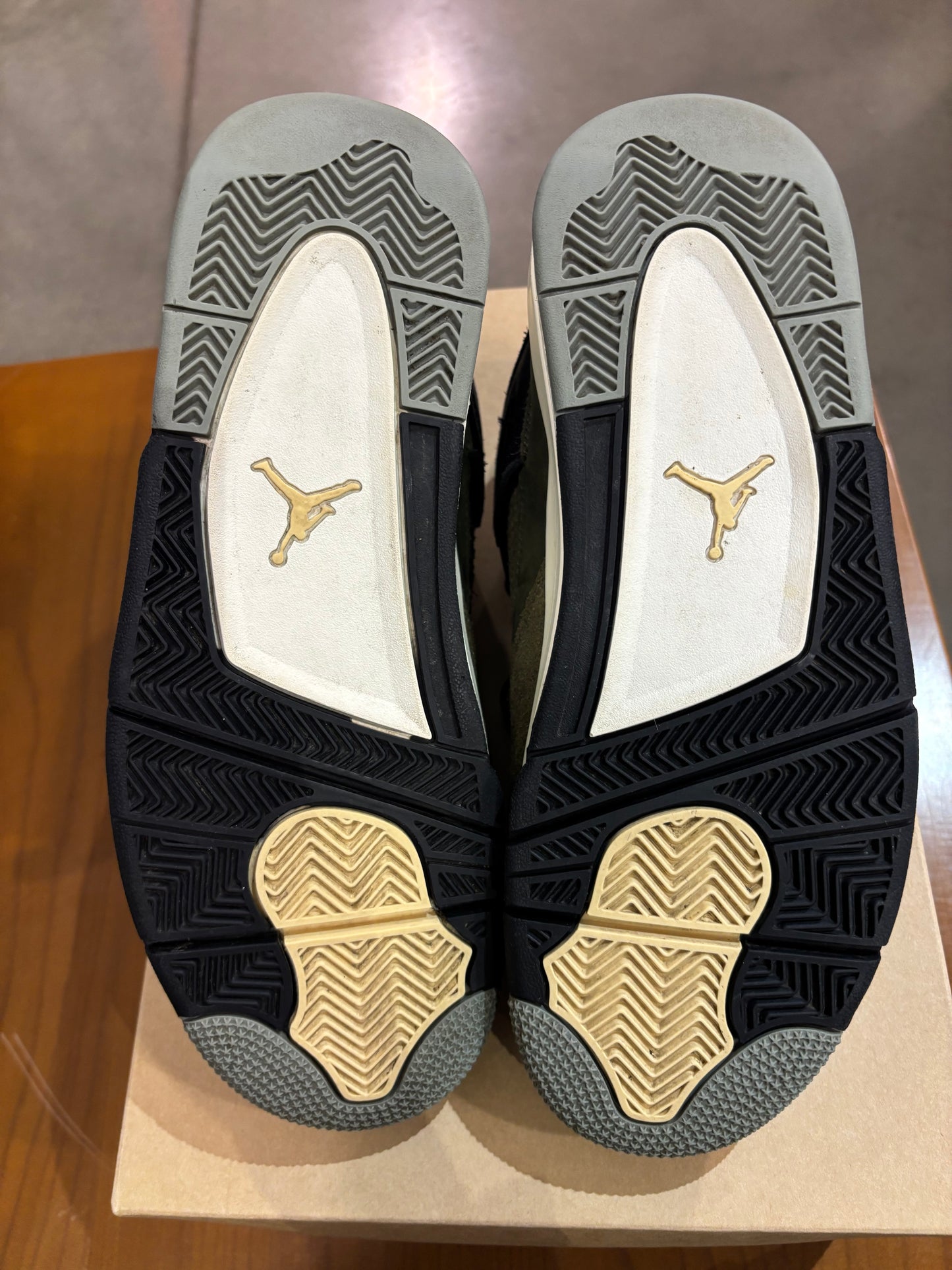 Preowned Air Jordan 4 Craft Olive