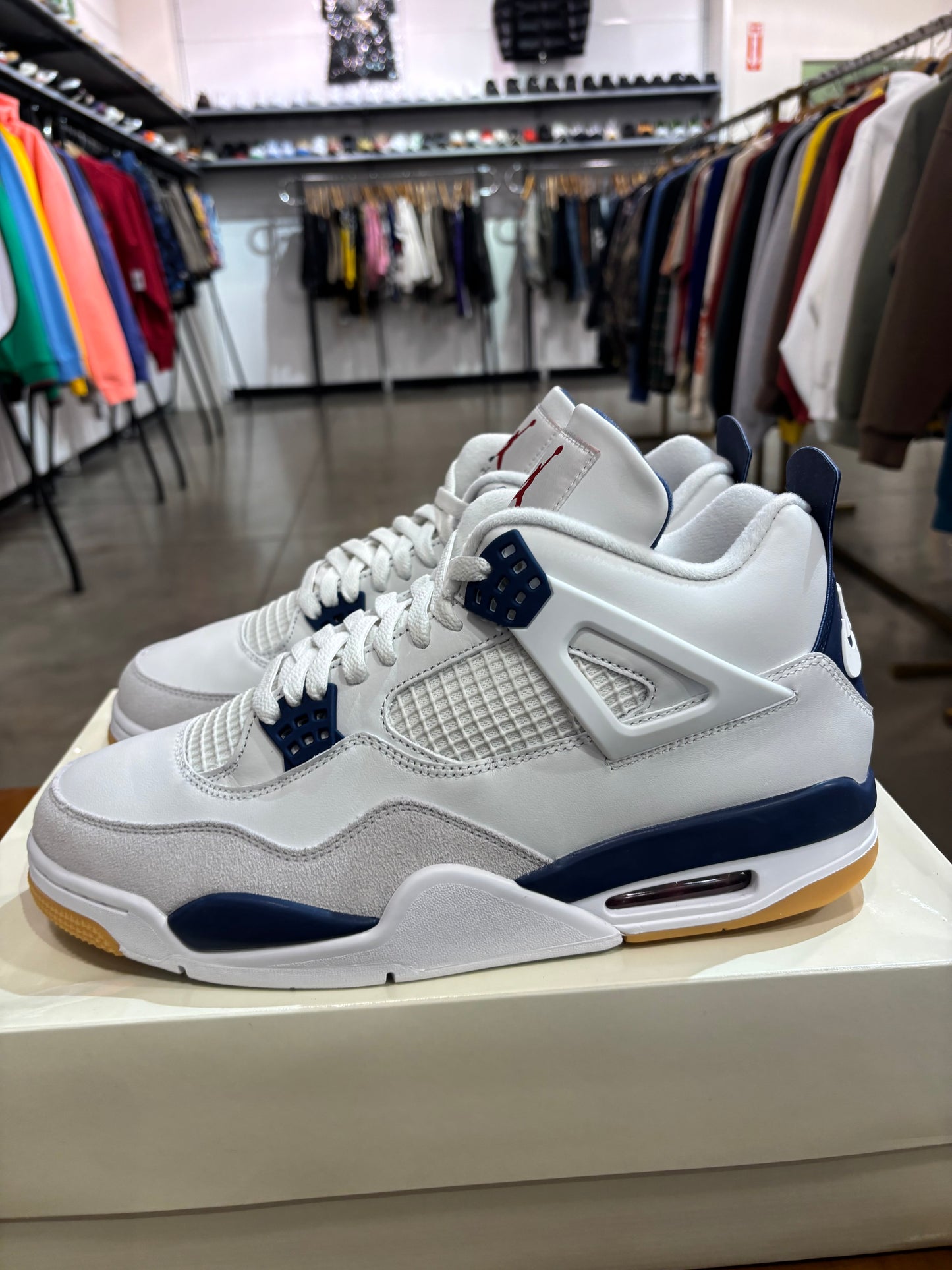 Air Jordan 4 Navy SB Gum