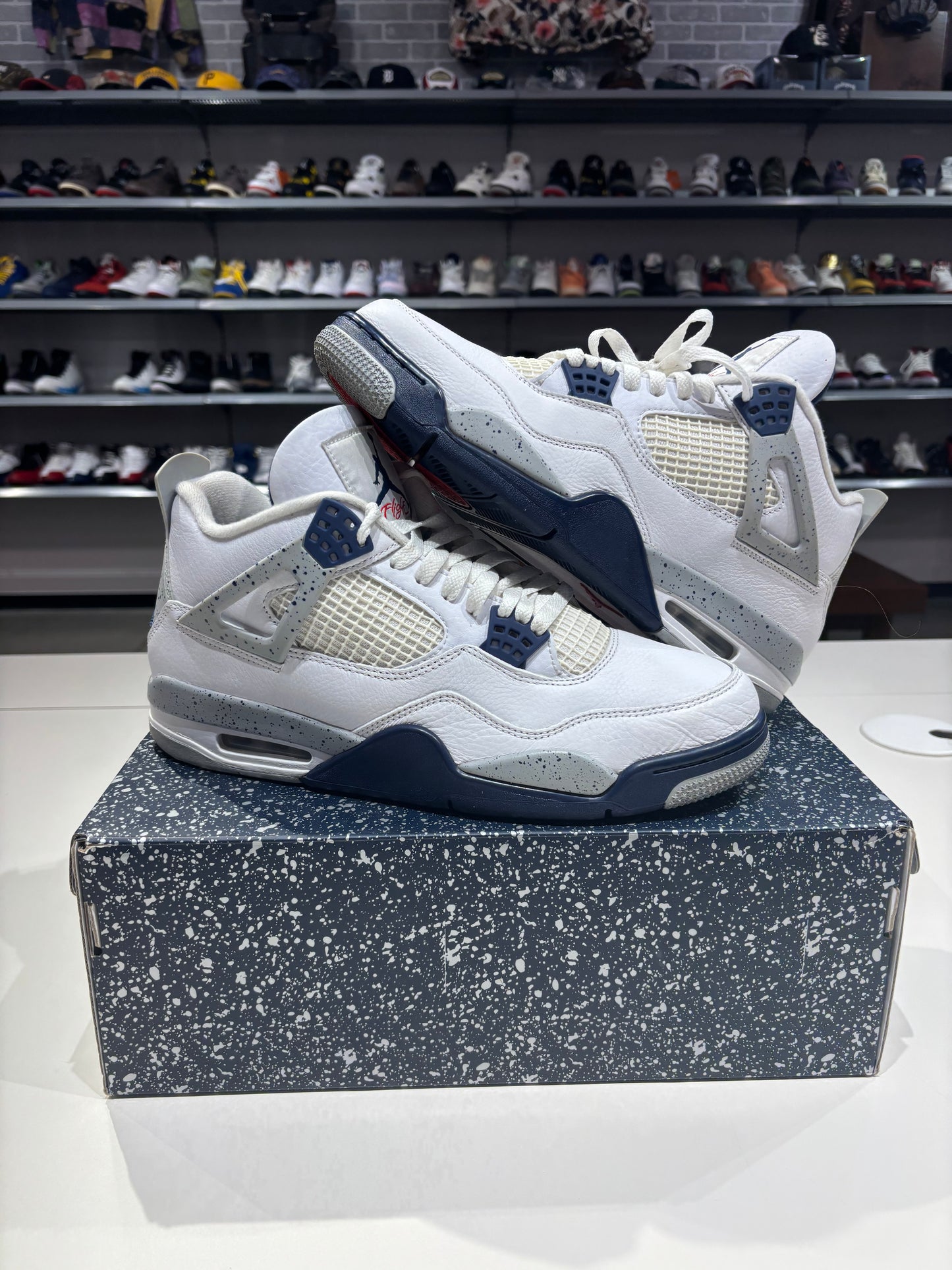Preowned Air Jordan 4 Midnight Navy