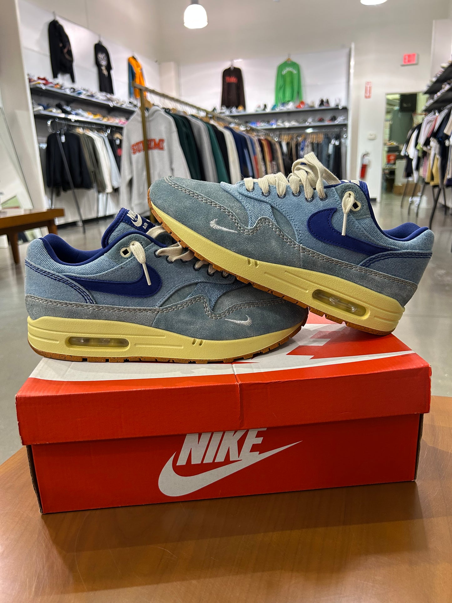 Preowned Air Max 1 Dirty Denim