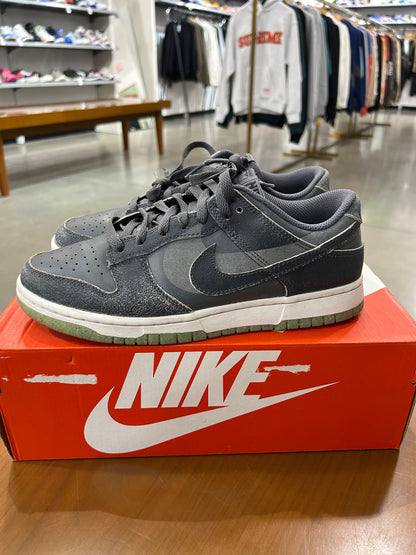 Preowned Nike Dunk Low Retro PRM Halloween