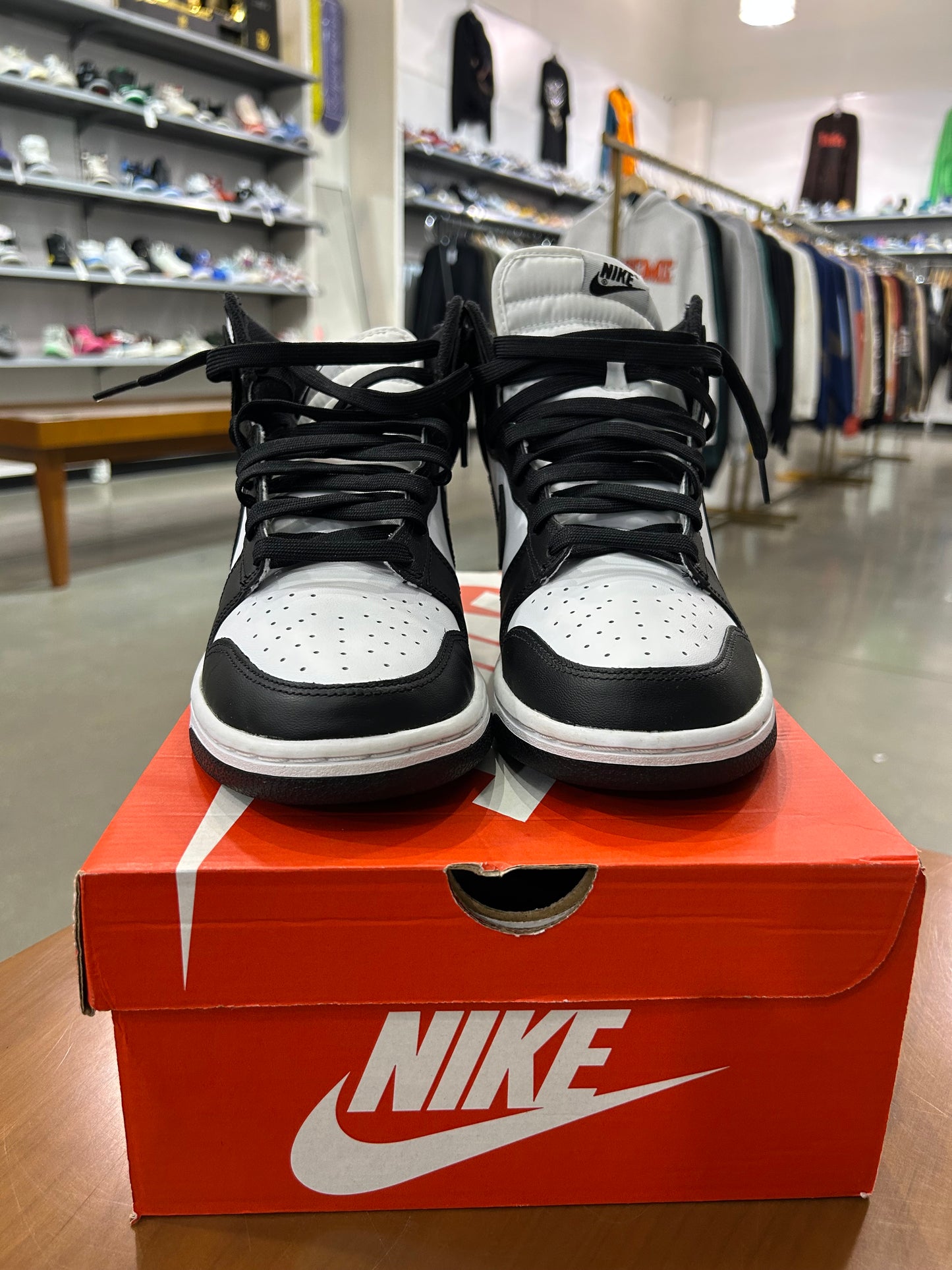 Preowned Nike Dunk High Panda