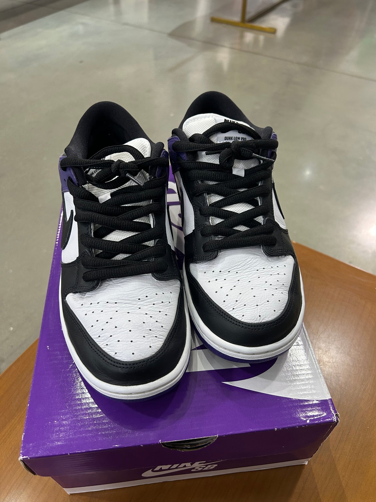 Preowned Nike SB Court Purple