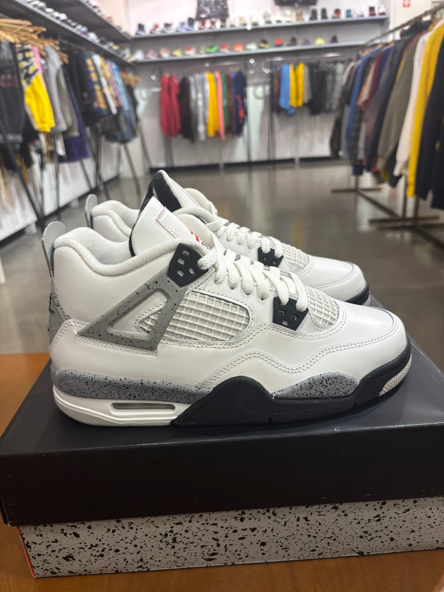 Air Jordan 4 White Cement