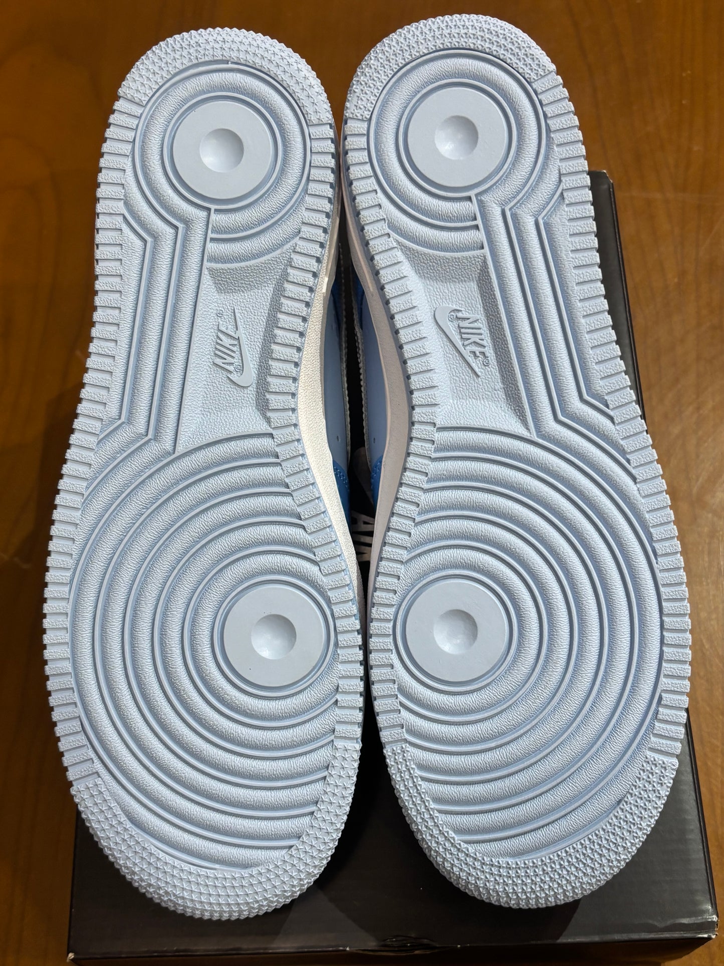 Nike Air Force 1 Low '07 LV8 Psychic Blue White Patent