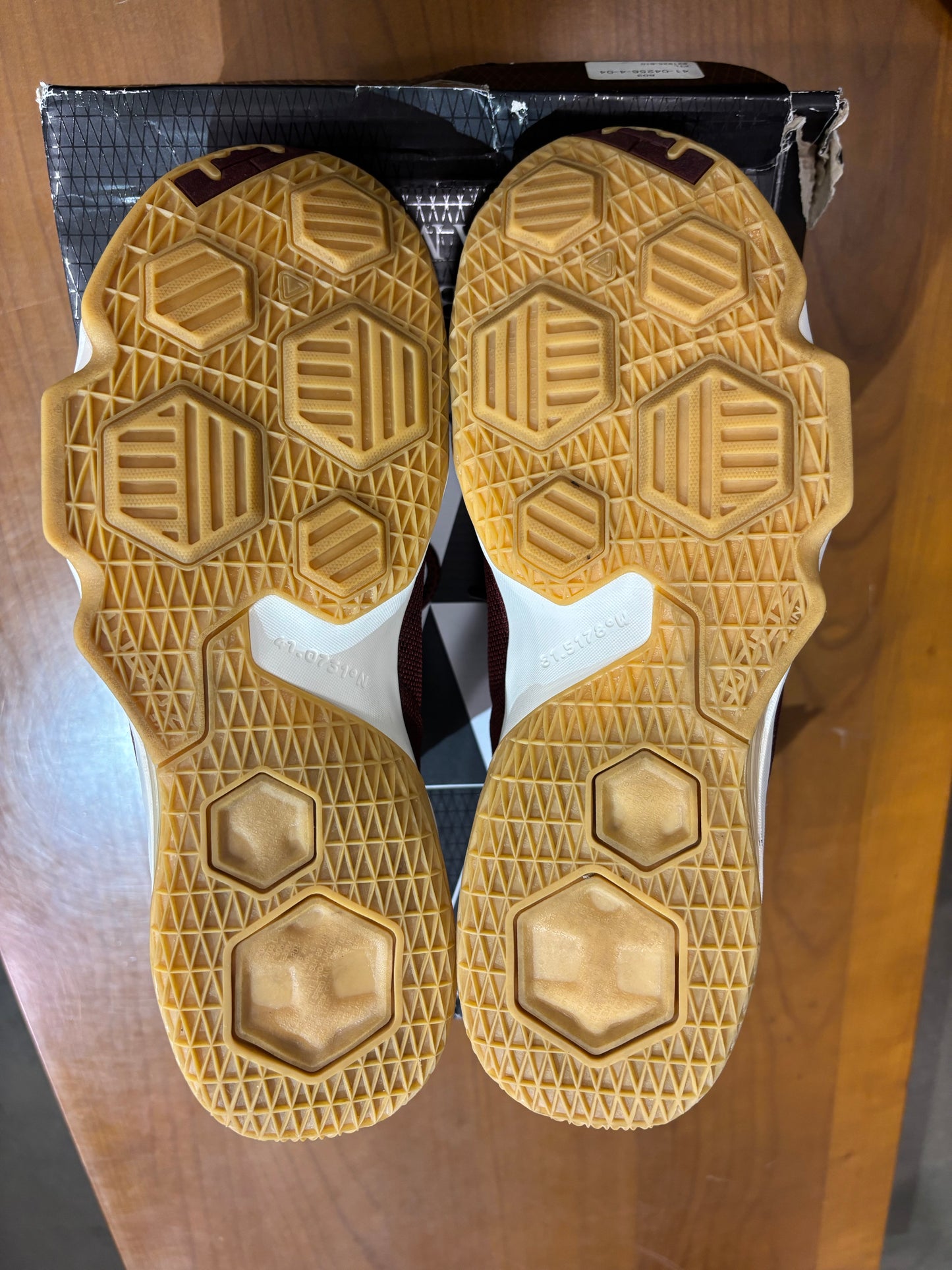 Preowned Nike Lebron 13 Low Cavs
