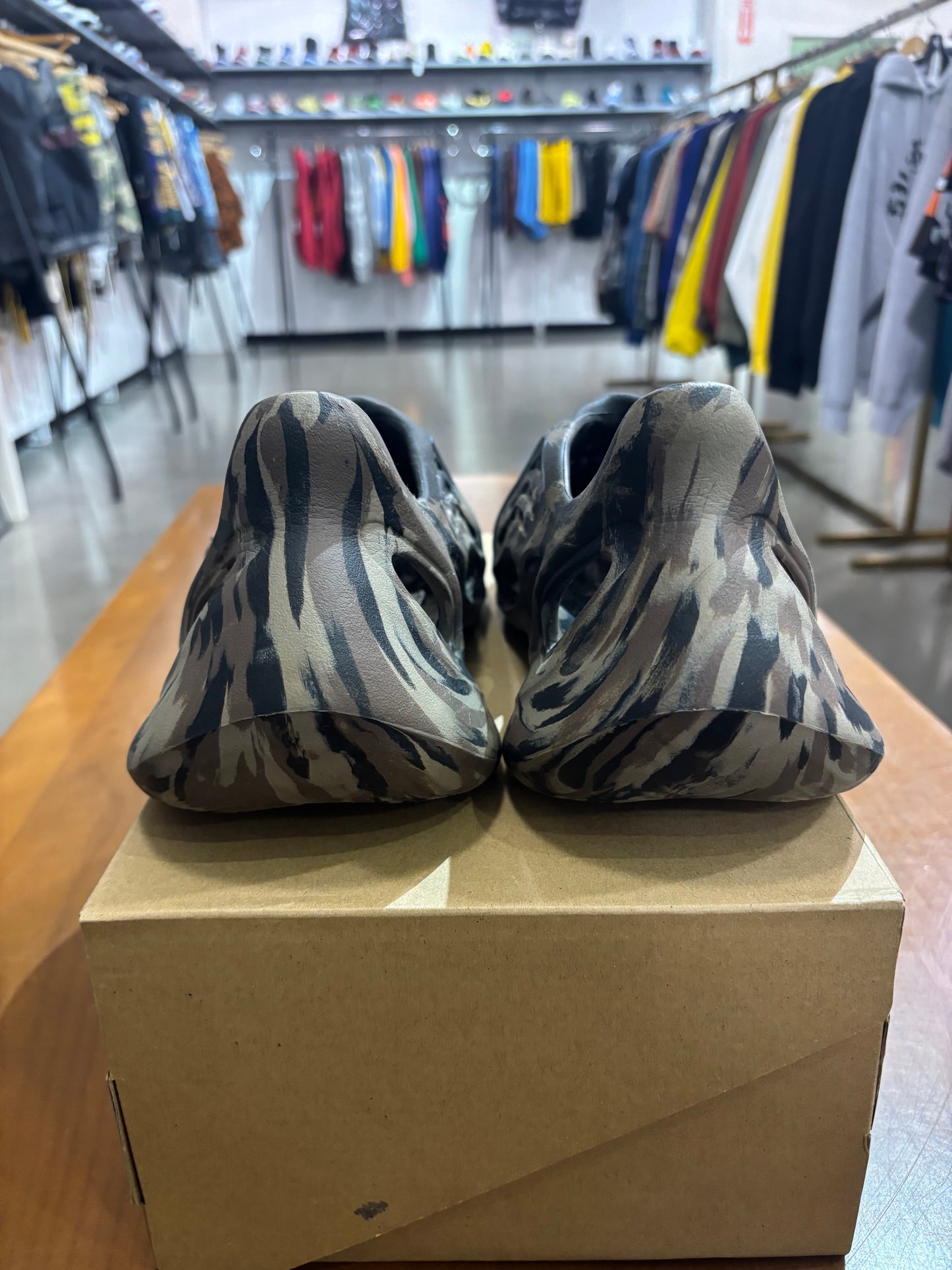 Preowned Yeezy Foam Runner MX cinder