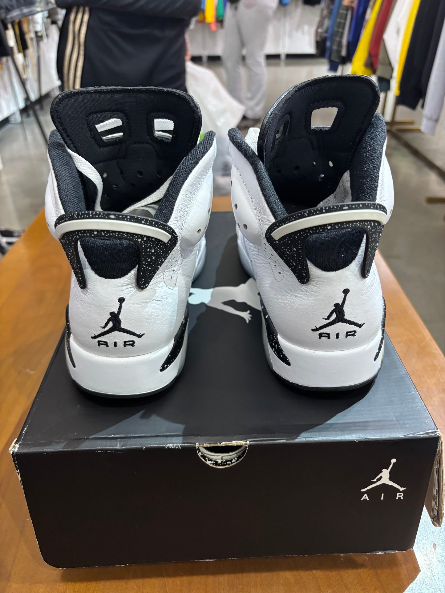Preowned Air Jordan 6 Reverse oreo
