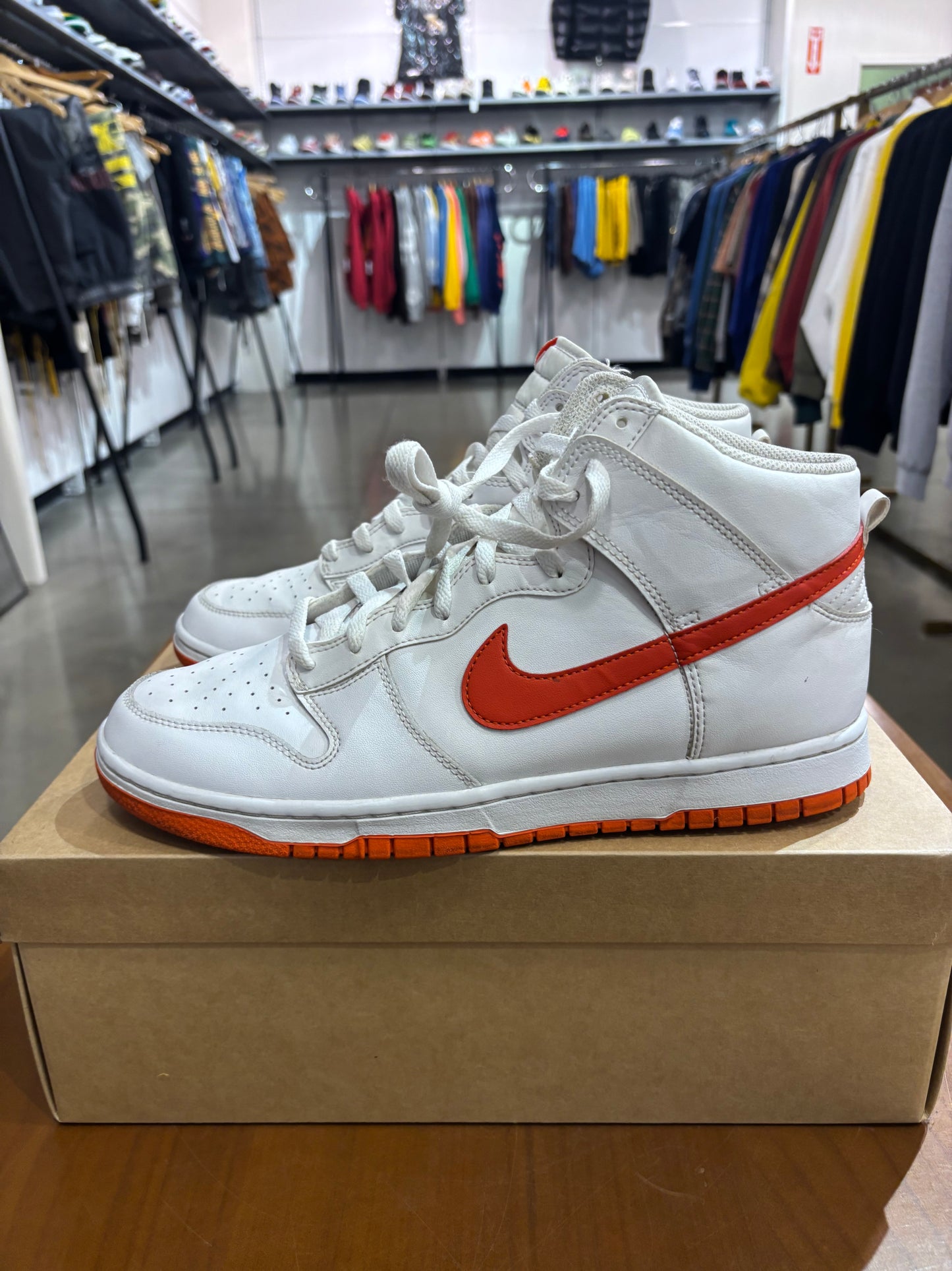 Preowned Nike Dunk High White Picante Red