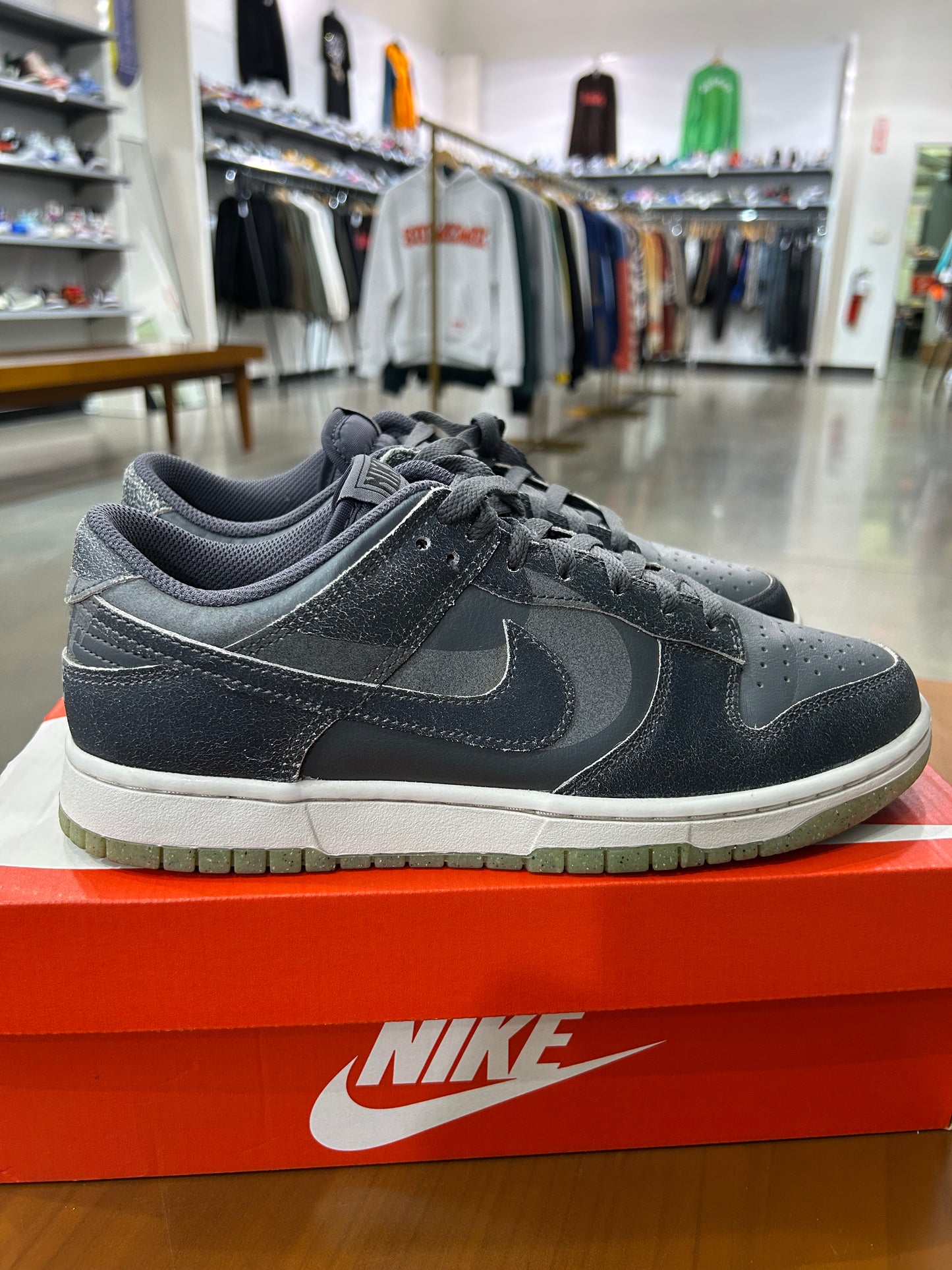 Preowned Nike Dunk Low PRM Halloween