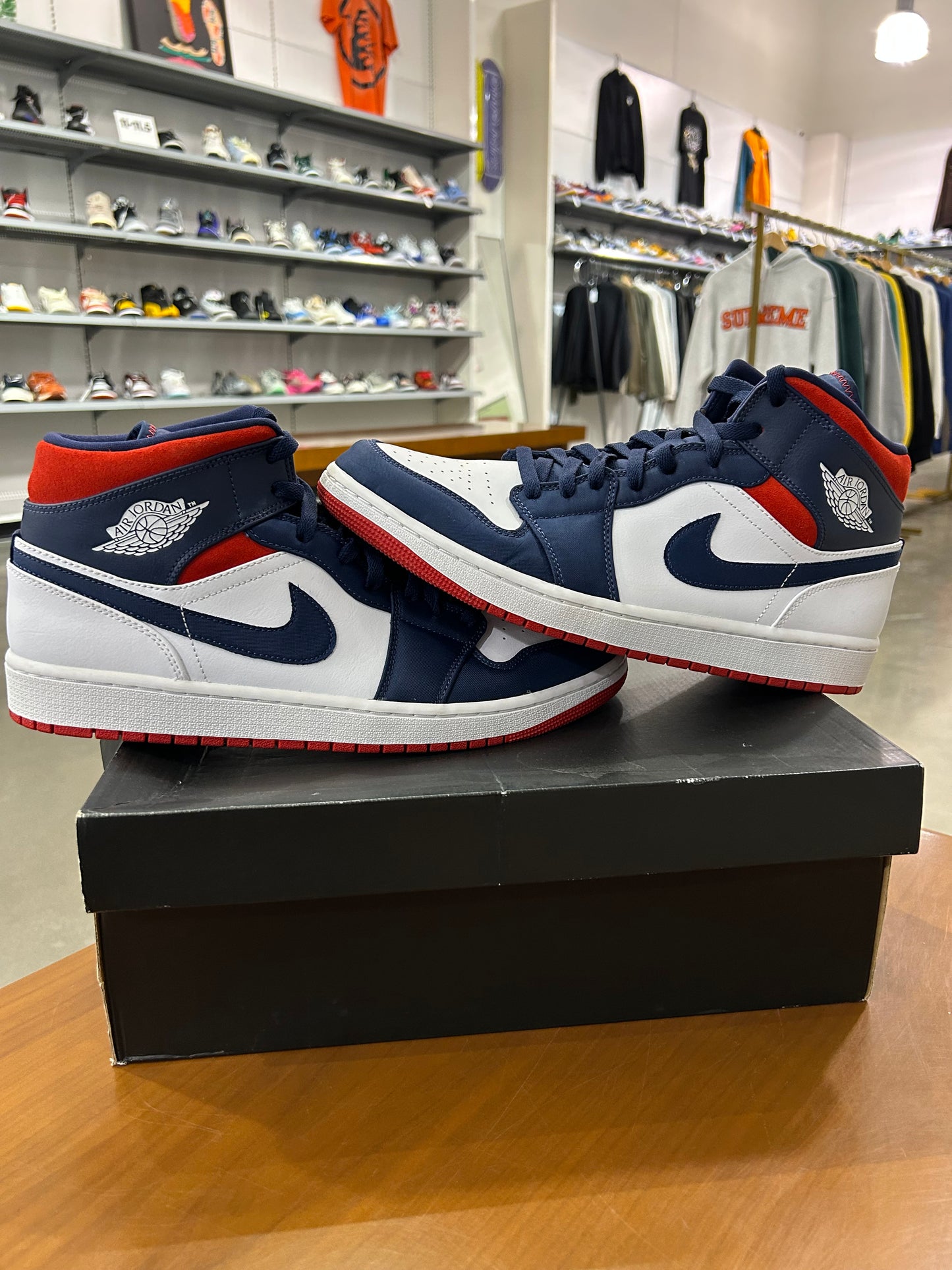 Preowned Air Jordan 1 Mid SE USA