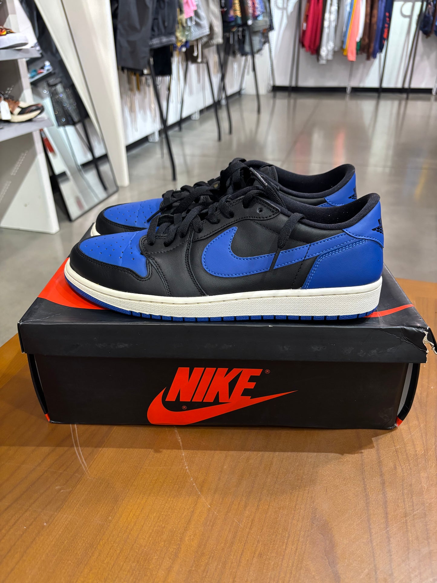 Preowned Air Jordan 1 Low Royal (2015)