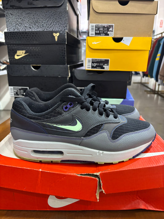 Preowned Air Max 1 Future Swoosh Pack