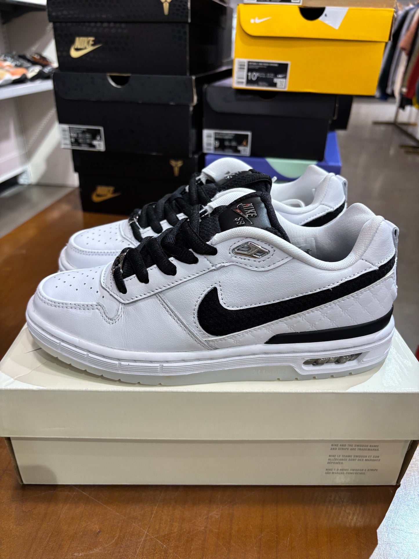 Preowned Nike SB Zoom Air Paul Rodriguez 1 OG White Black