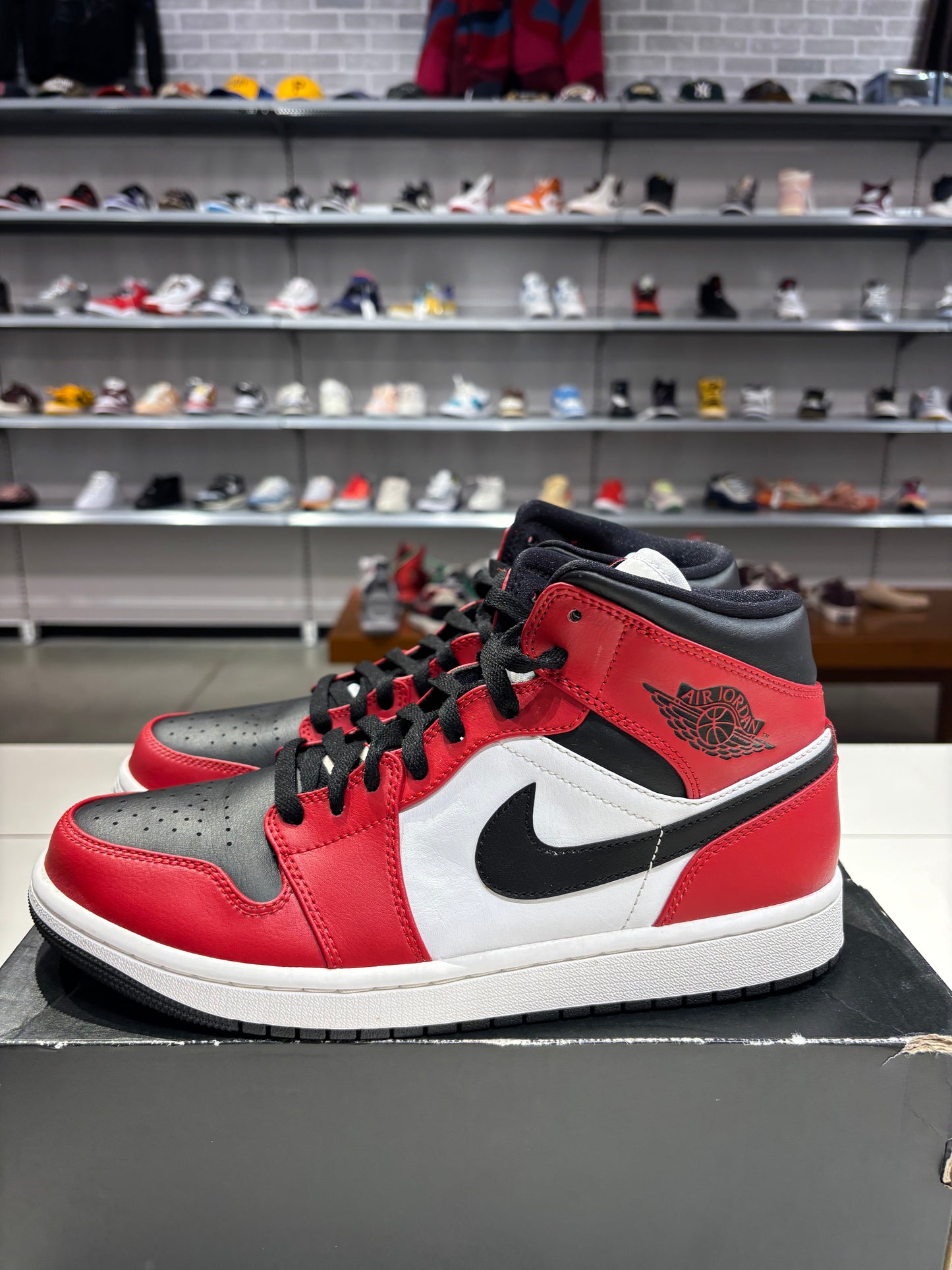 Preowned Air Jordan 1 Mid Chicago Toe