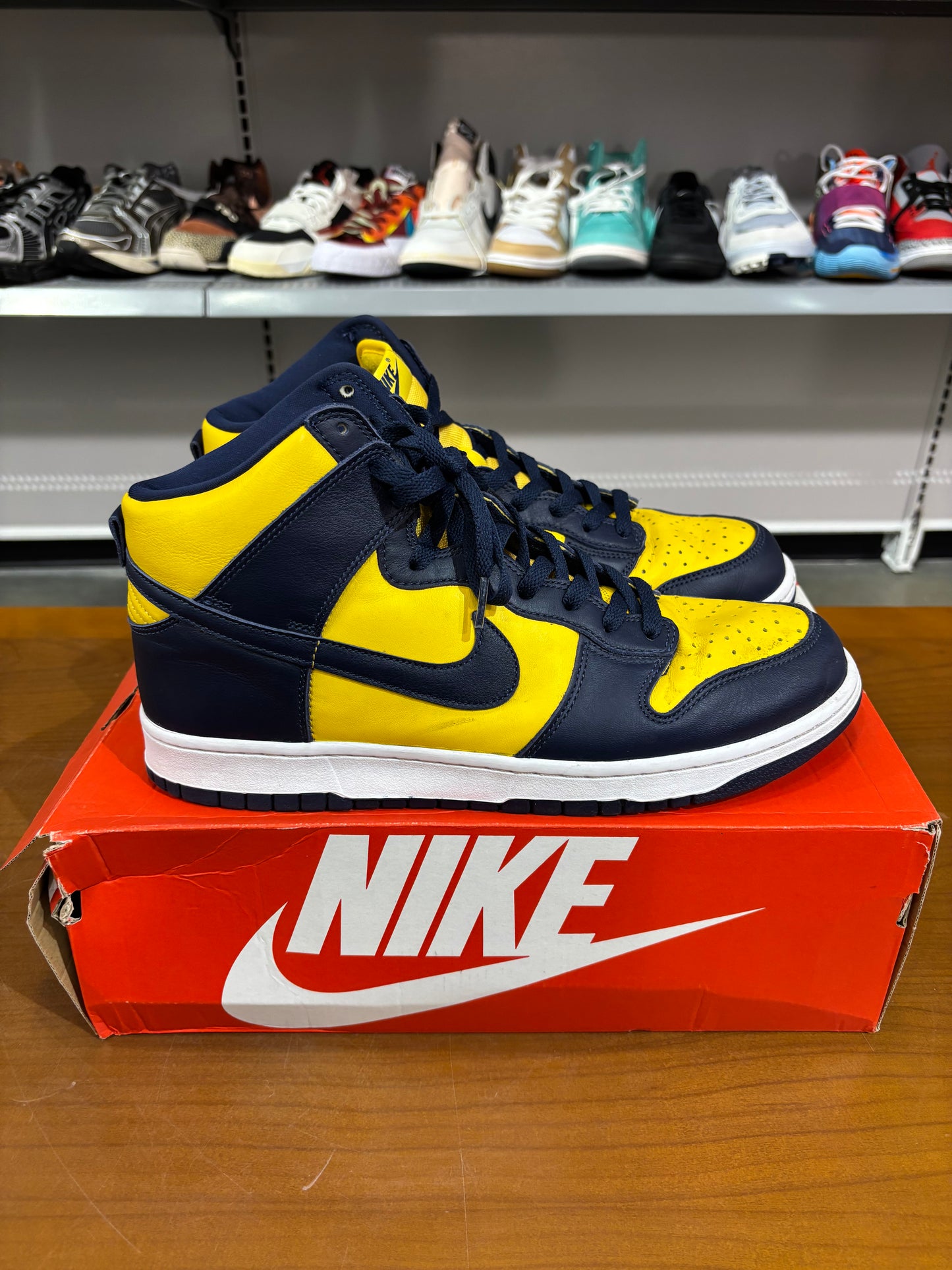 Preowned Nike SB Dunk High Michigan