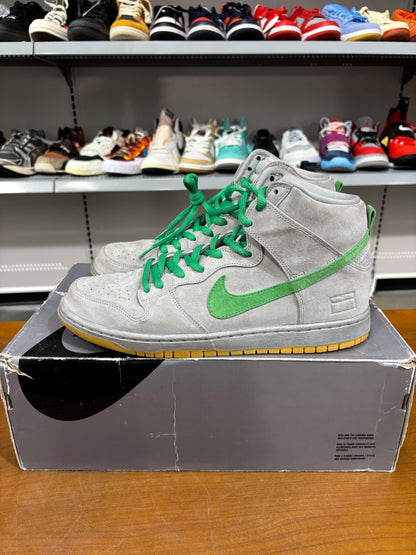 Preowned Nike SB Dunk High Silver Box