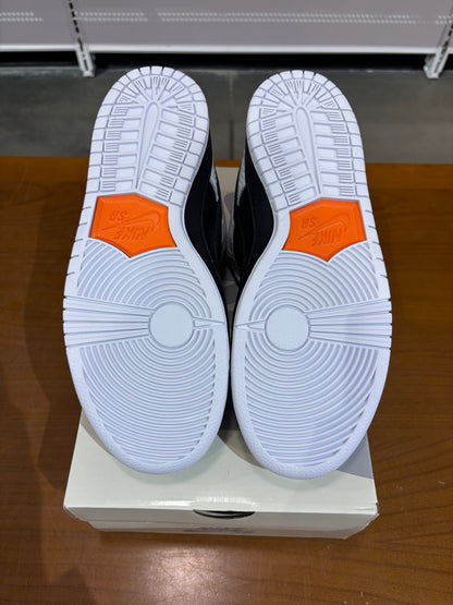 Nike SB Dunk Low Tightbooth