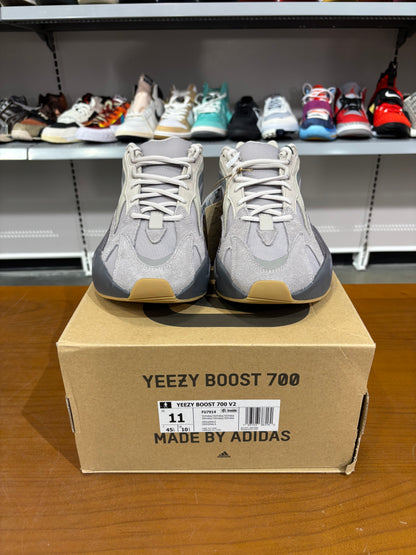 Yeezy 700 Tephra