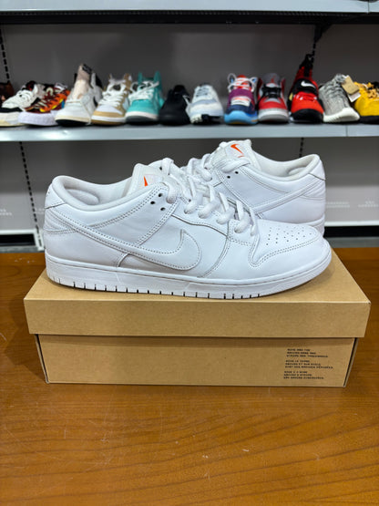 Preowned Nike SB Dunk Low Triple White
