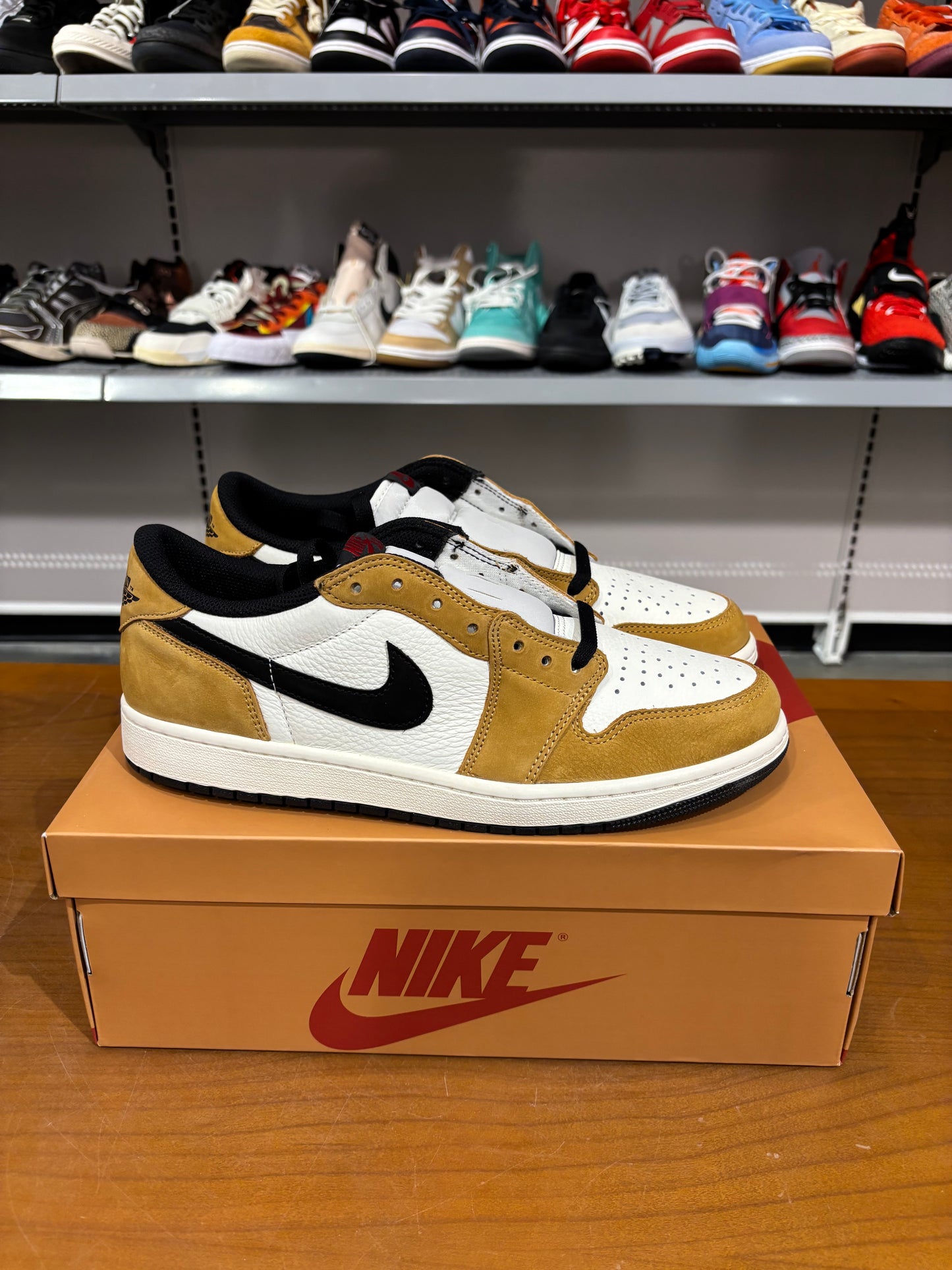 Air Jordan 1 Low OG Rookie of the Year