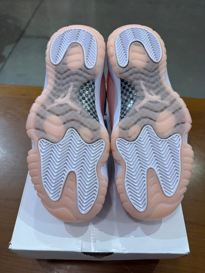 Air Jordan 11 Low Legend Pink