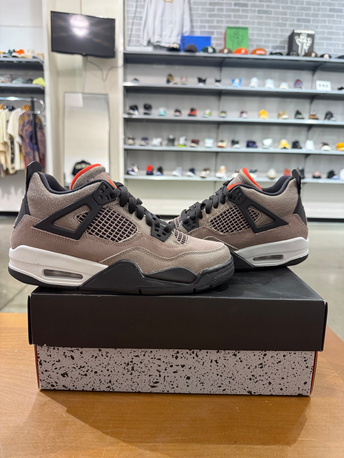 Preowned Air Jordan 4 Taupe Haze
