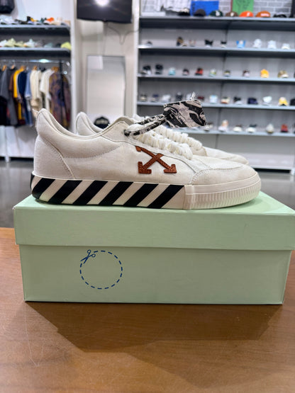 Preowned Off-White Vulcanized Low White Black