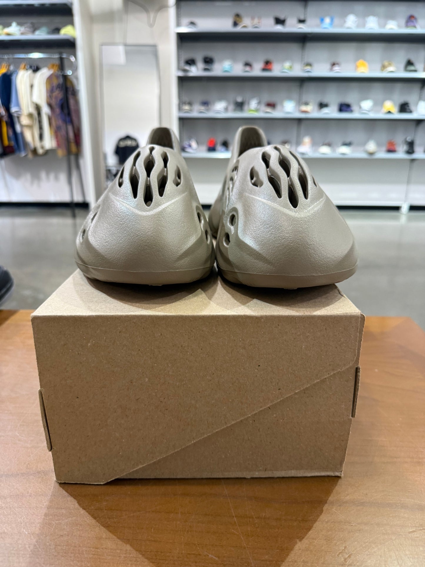 Yeezy Foam Runner Stone Taupe