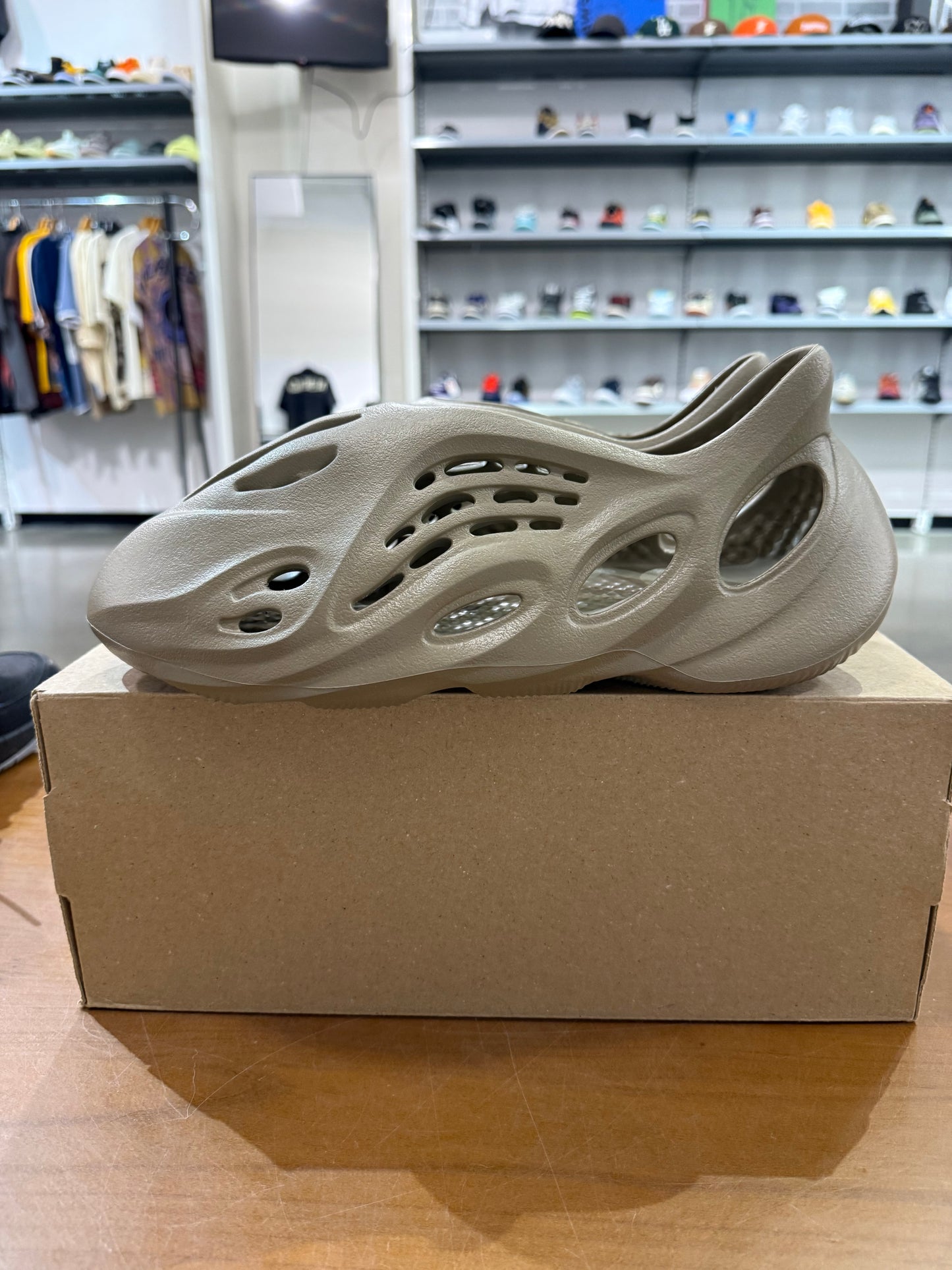 Yeezy Foam Runner Stone Taupe