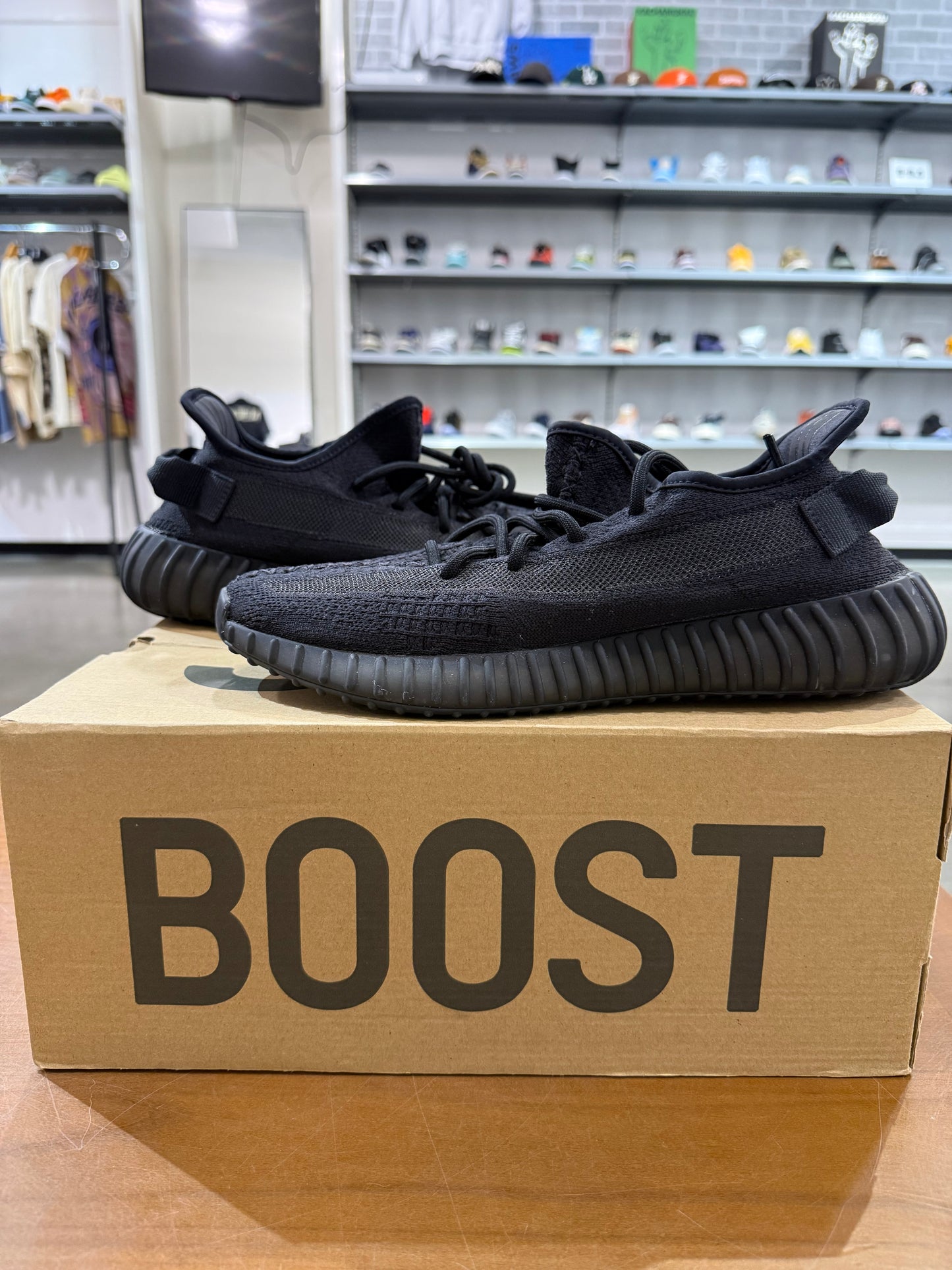 Yeezy 350 Onyx (Size 9.5 Box)