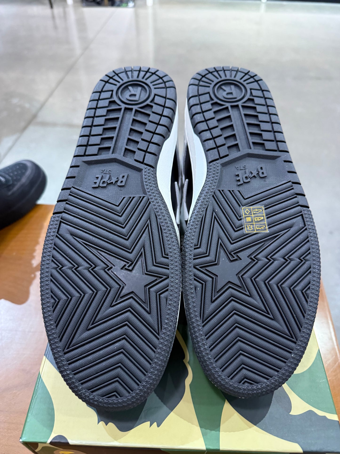 A Bathing Ape Sk8 Sta #1 Ostrick Pack White Black