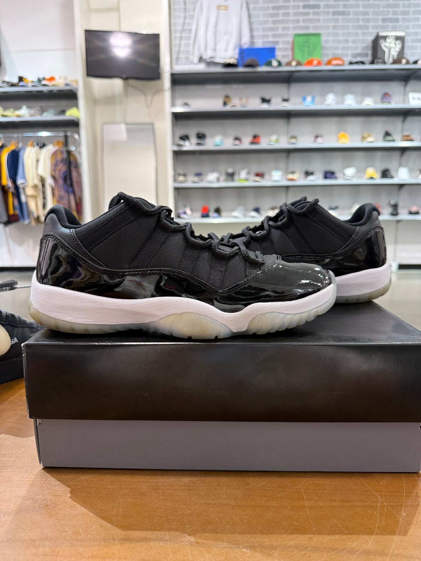 Preowned Air Jordan 11 Low Space Jam