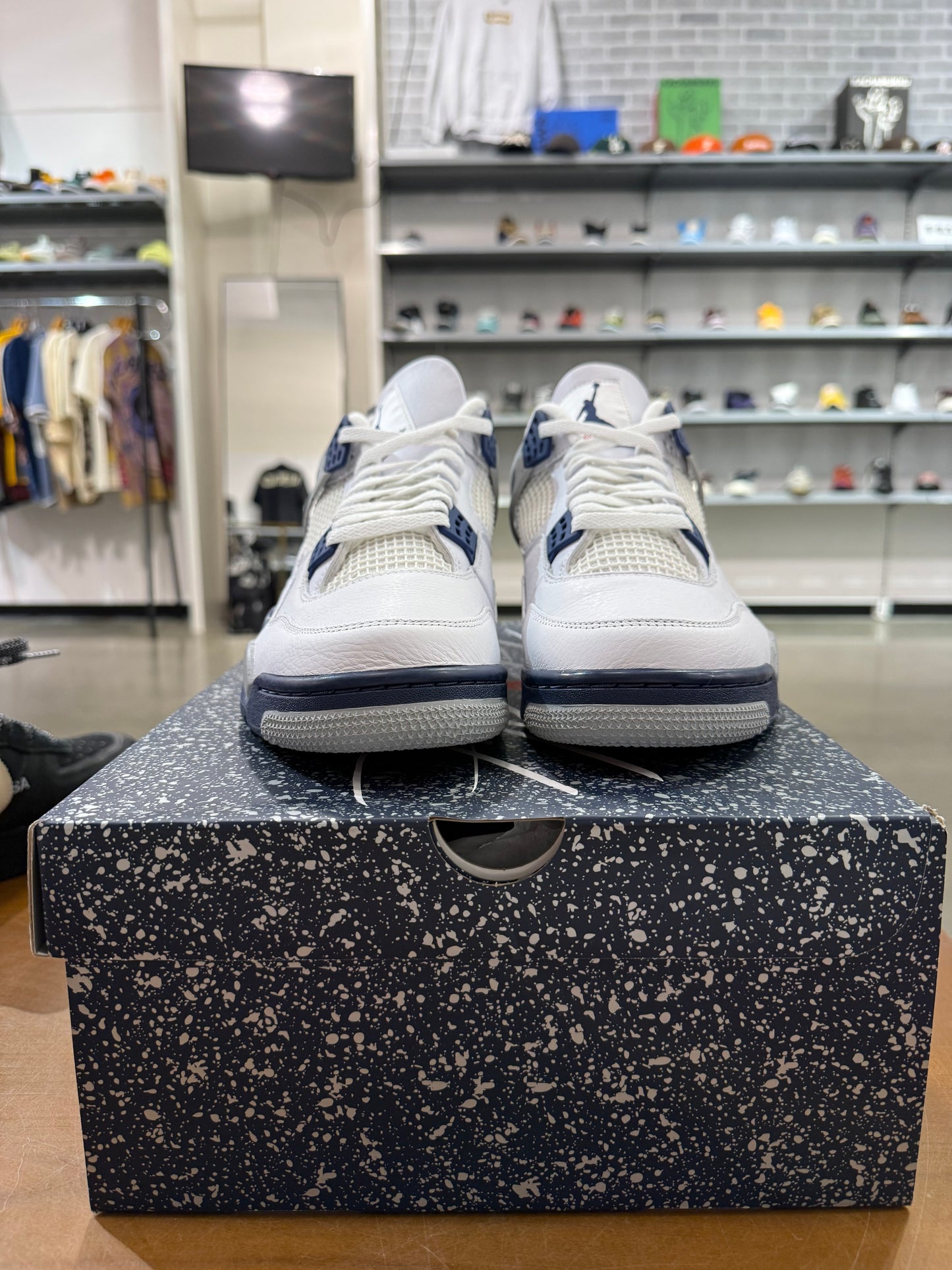 Air Jordan 4 Midnight Navy