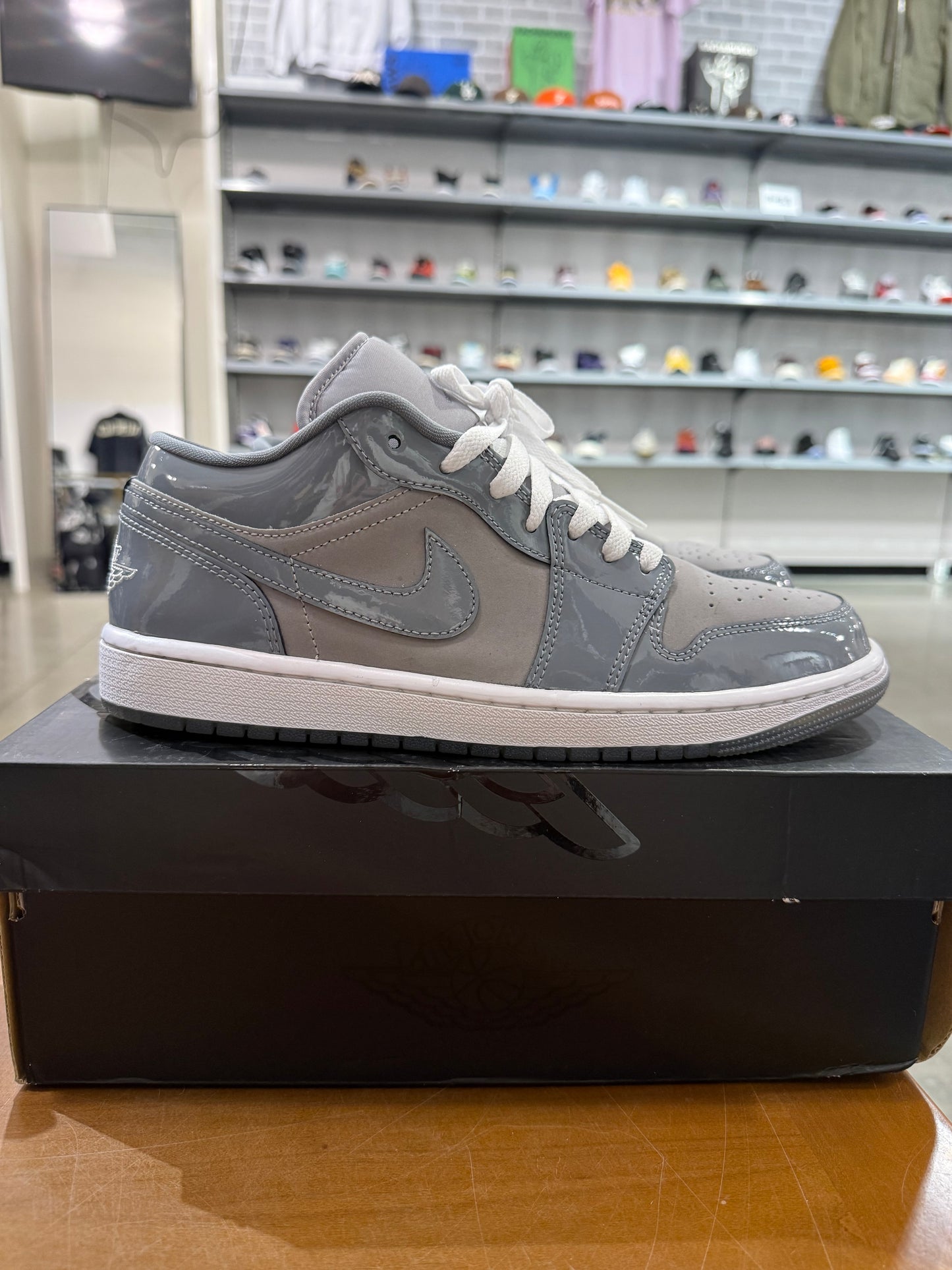 Preowned Air Jordan 1 Low Medium Cool Grey White