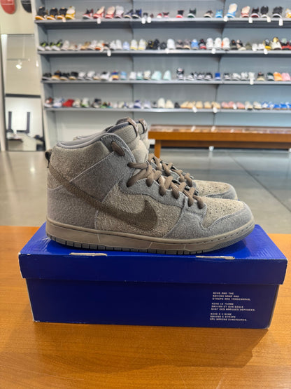 Preowned Nike SB Dunk High Taunton