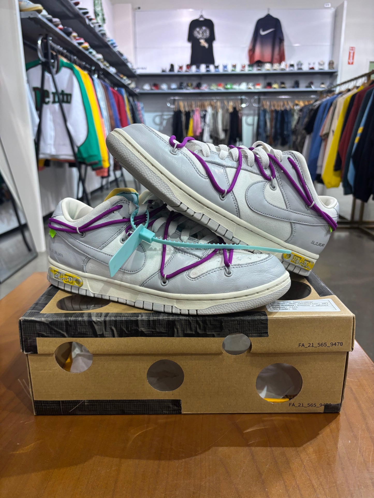 Preowned Off White Nike Dunk Low Lot 21