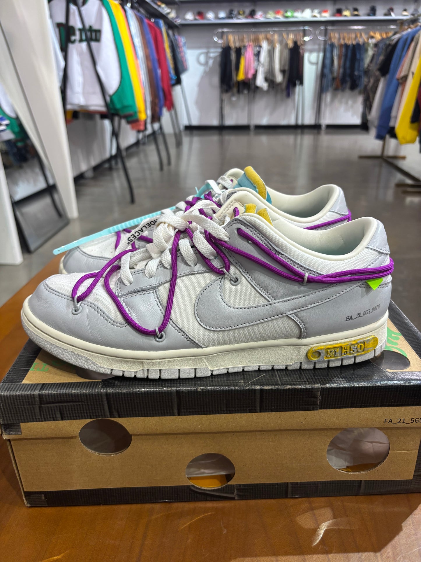 Preowned Off White Nike Dunk Low Lot 21