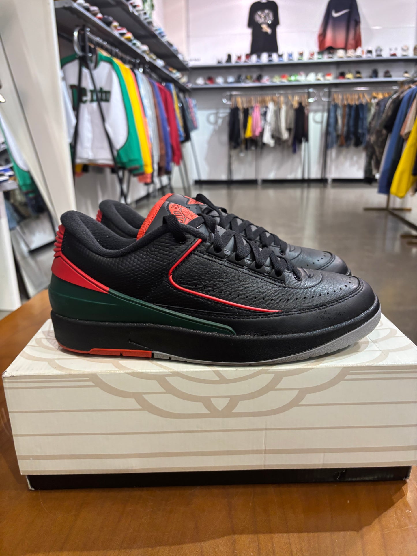 Preowned Air Jordan 2 Low Christmas