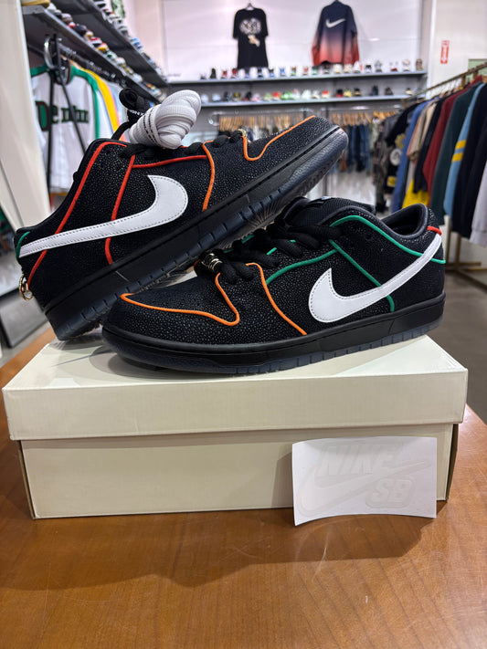 Nike SB Dunk Low Bronx Girls Skate