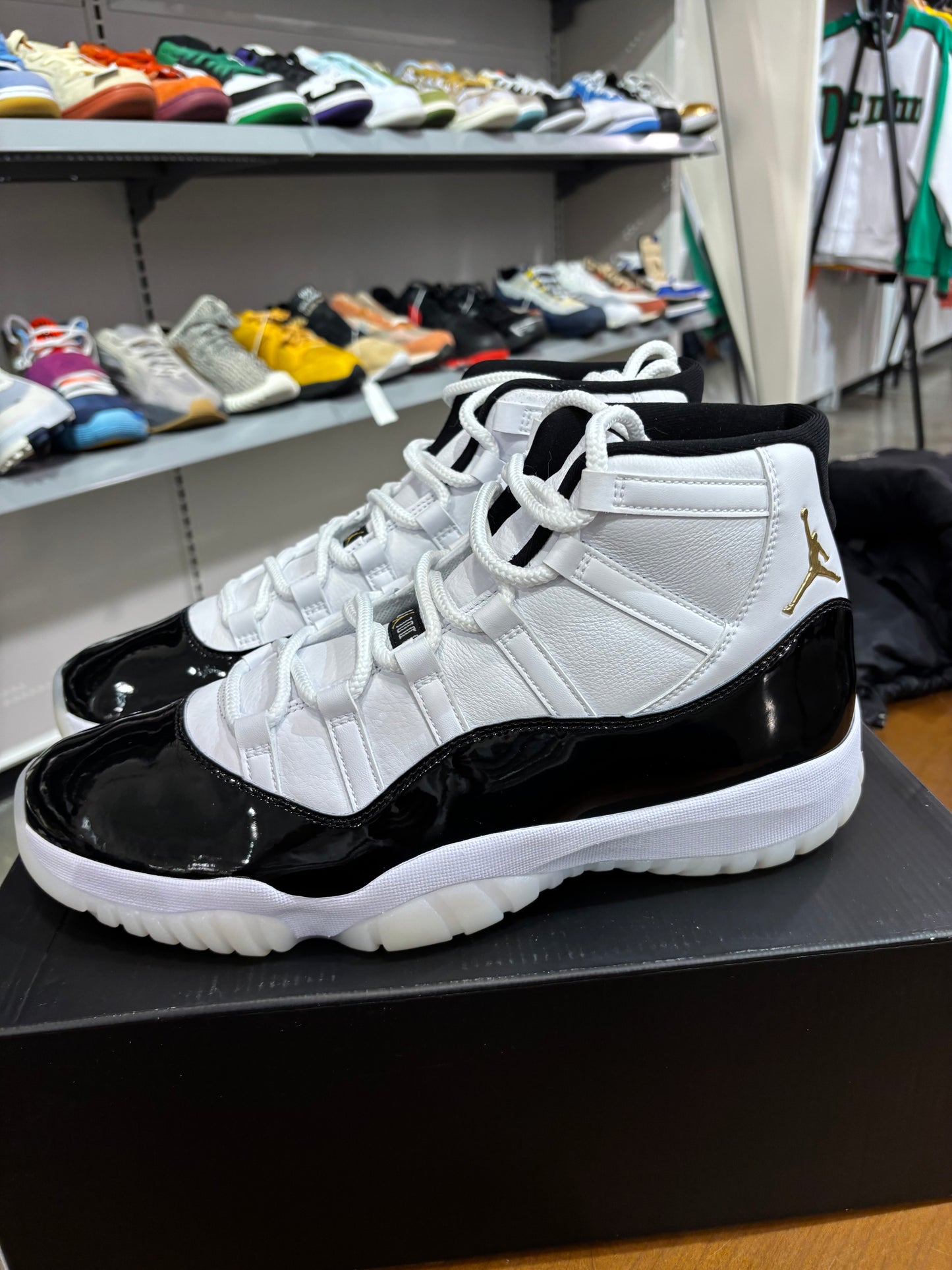 Air Jordan 11 DMP