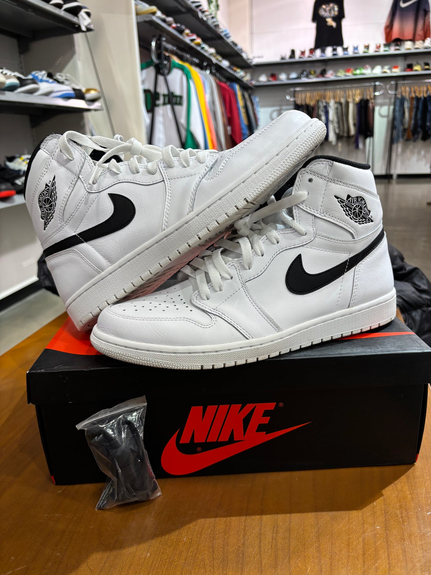Preowned Air Jordan 1 Yin Yang White