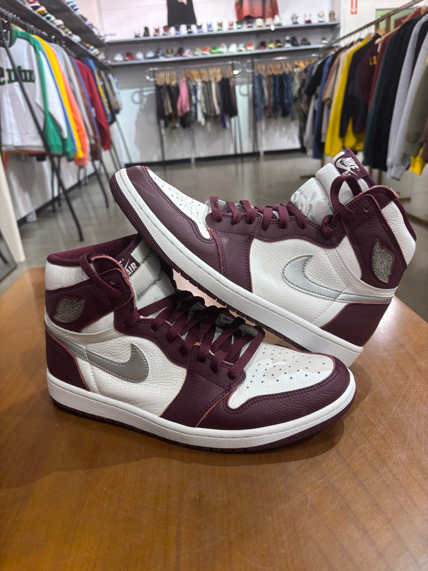 Preowned Air Jordan 1 Bordeaux