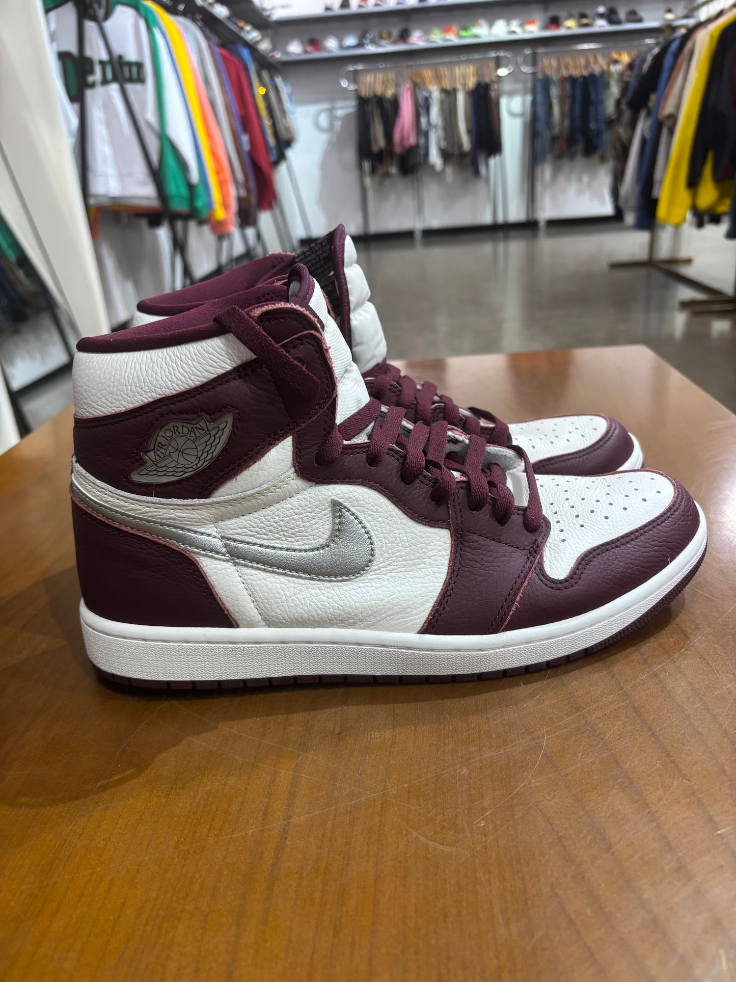 Preowned Air Jordan 1 Bordeaux