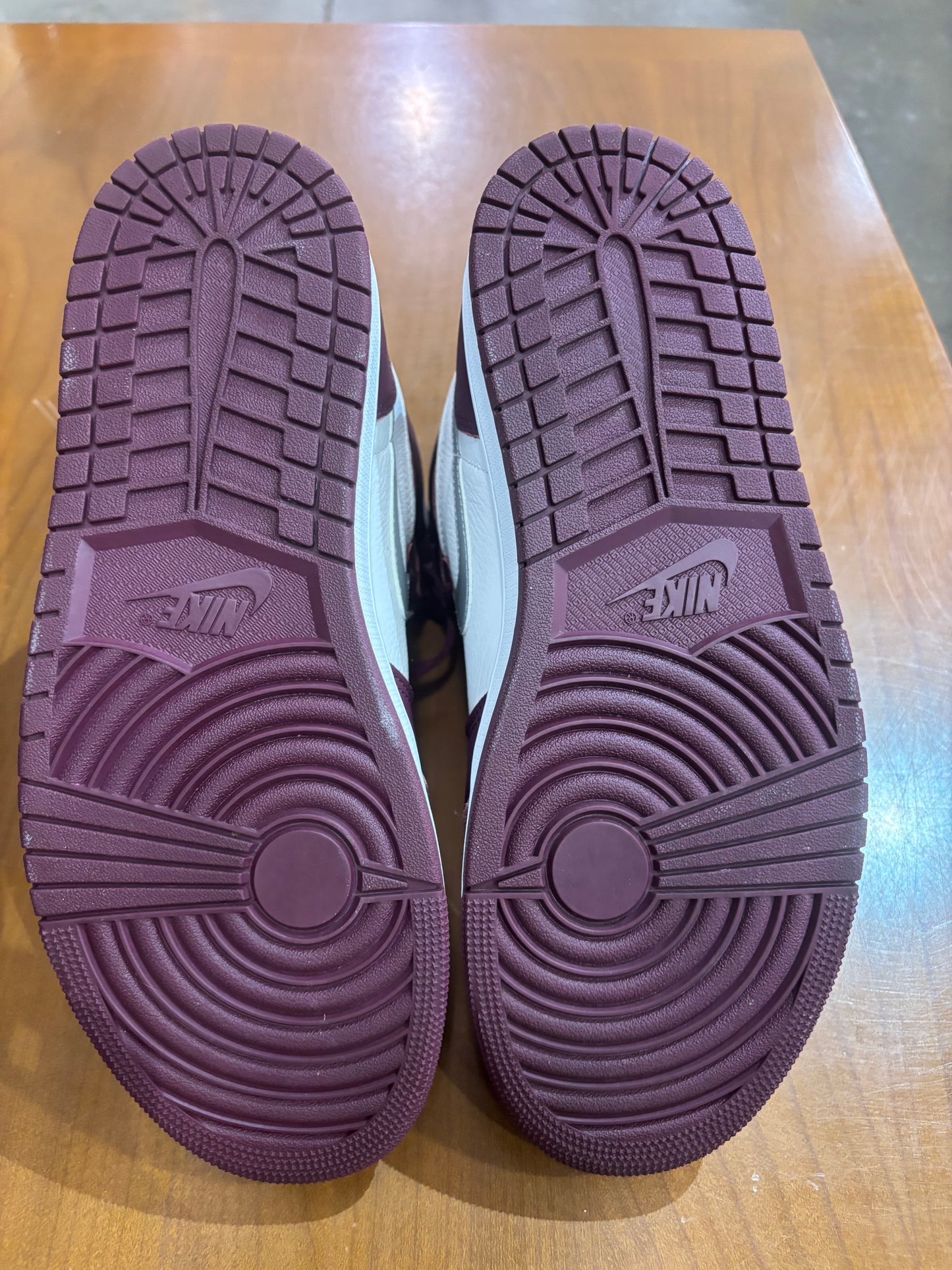 Preowned Air Jordan 1 Bordeaux
