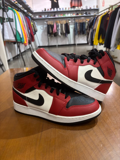 Preowned Air Jordan 1 Mid Chicago Black Toe