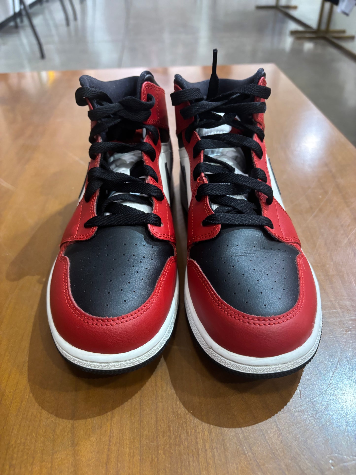 Preowned Air Jordan 1 Mid Chicago Black Toe